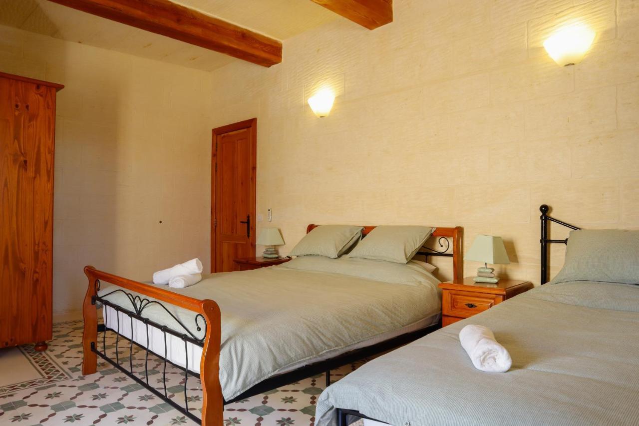 Rosehill B&B Шаара Екстер'єр фото