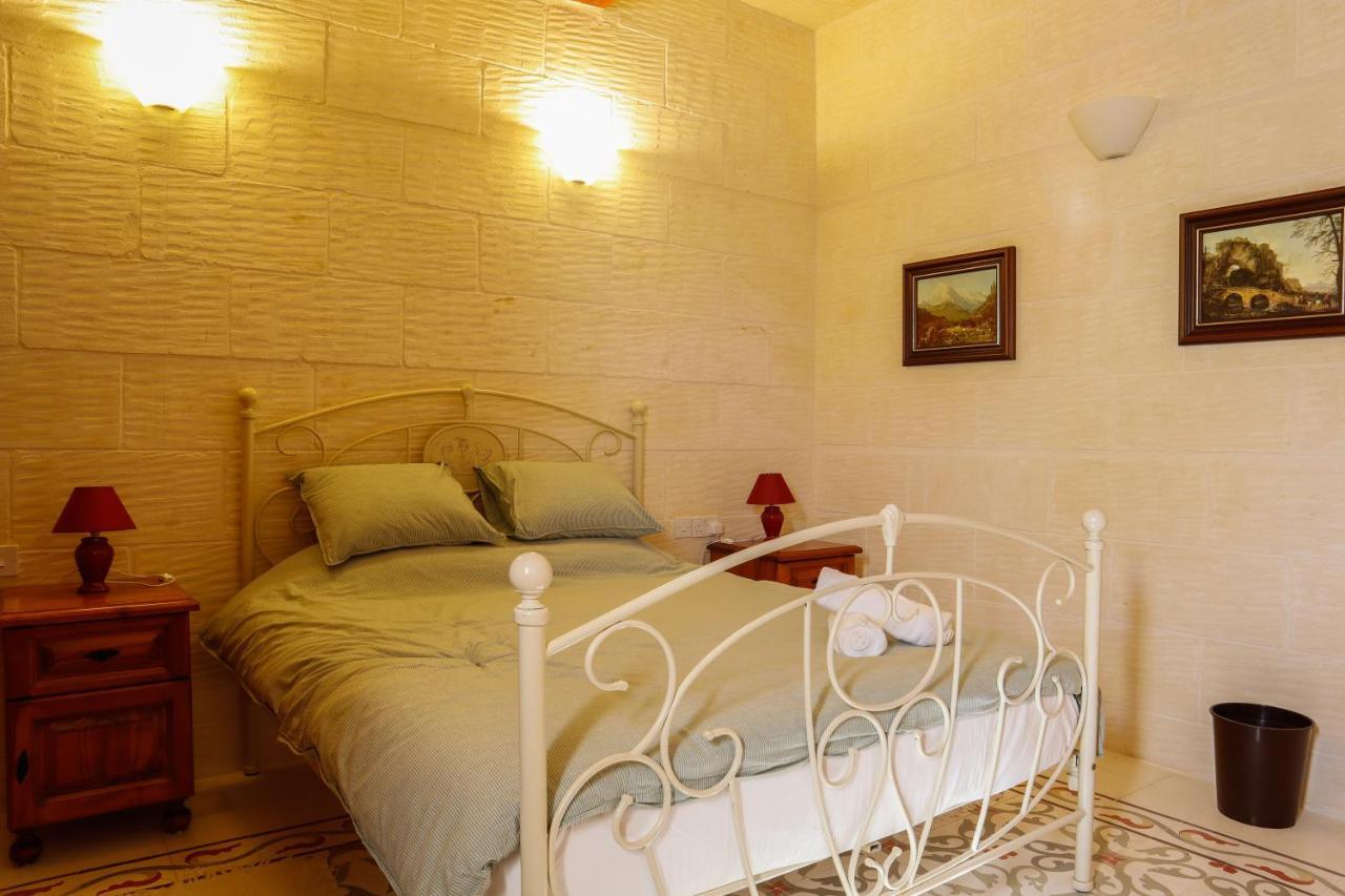 Rosehill B&B Шаара Екстер'єр фото