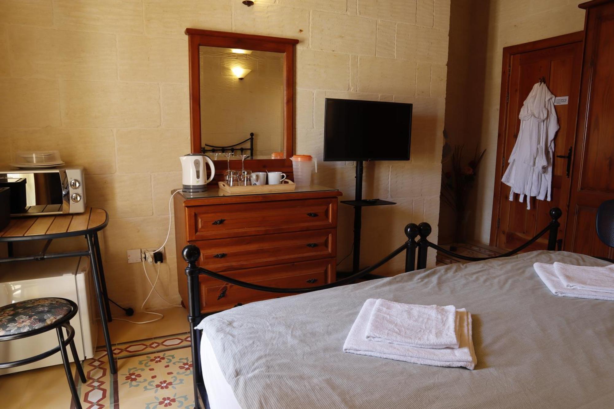 Rosehill B&B Шаара Екстер'єр фото